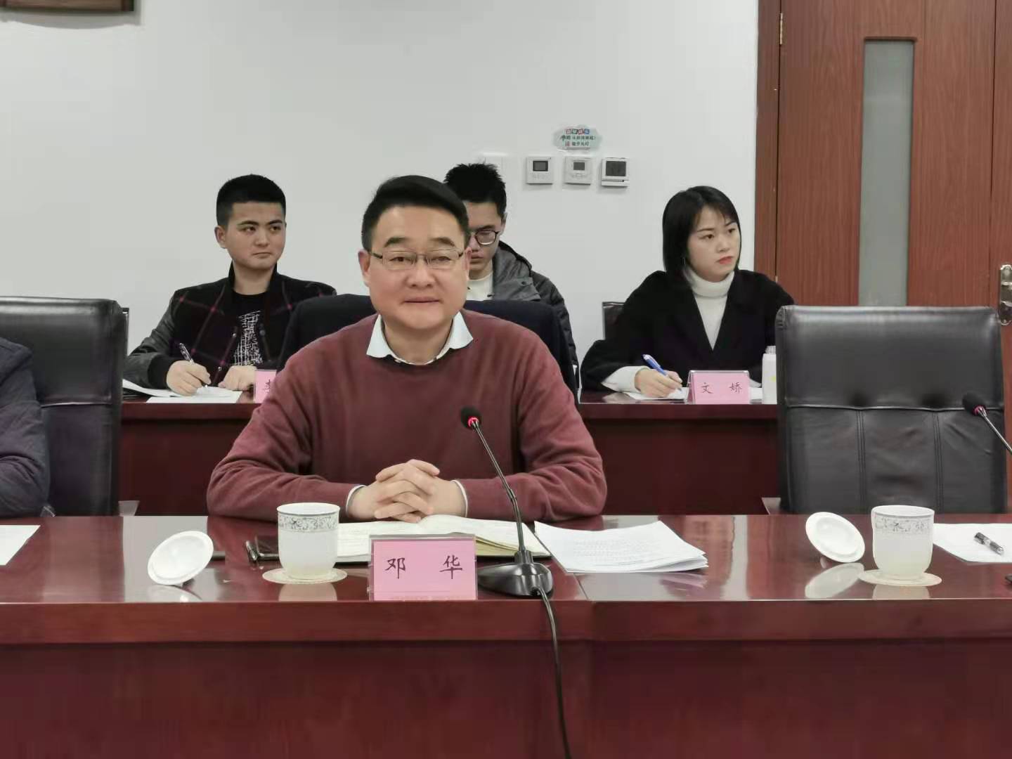 “省、市、縣三級聯(lián)動(dòng)，多方齊力推動(dòng)達(dá)州苧麻產(chǎn)業(yè)發(fā)展”。